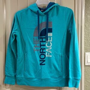 Women’s Hoodie by The NorthFace Brand.  EUC!